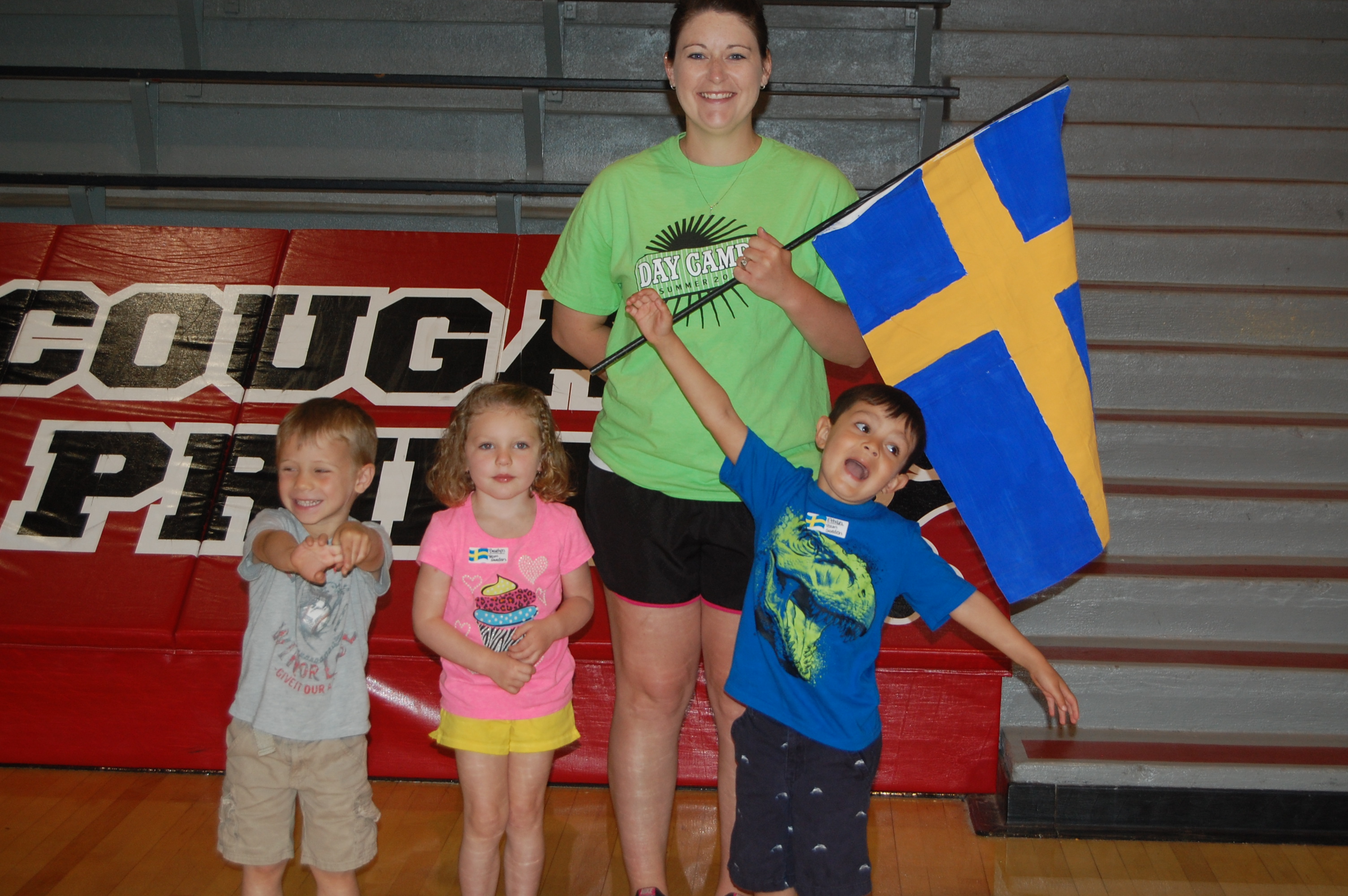 Team Sweden with Coach Shari 